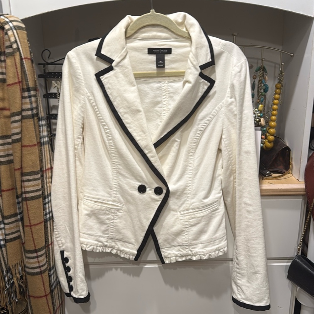 White House black market blazer